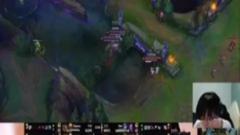 “亚冬会精彩瞬间：跨越四十四度纬线，体验五十度温差激情——2025年02月11日”